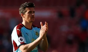 Joey Barton nhận 12 tuần tù treo vì hành hung vợ