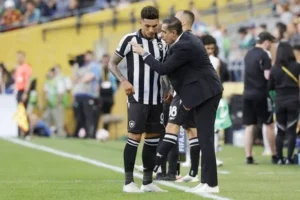 HLV Renato Paiva tự hào về chiến thắng lịch sử của Botafogo trước PSG